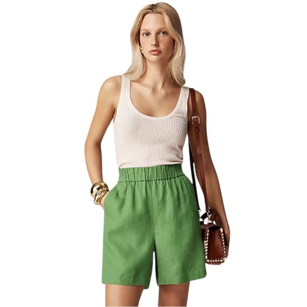 NWT J CREW Long Tropez Short in Linen Size S Green!